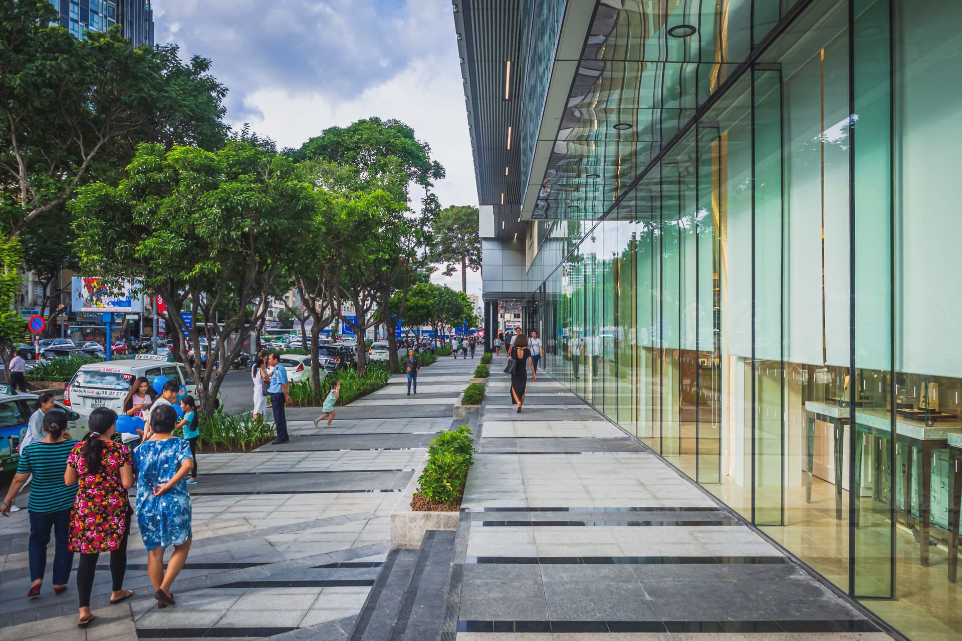 Saigon Centre Takashimaya — 1